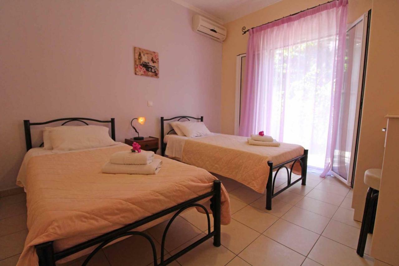 Dimitris Studios אצ'ארבי מראה חיצוני תמונה
